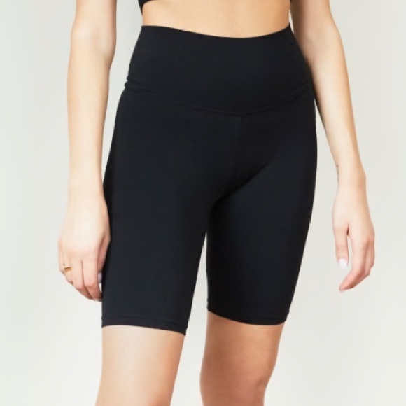 TnaLIFE™ Atmosphere Super Hi-Rise 7" Short - Picture 1 of 5